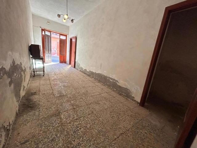 Casa indipendente da ristrutturare a Terme Vigliatore