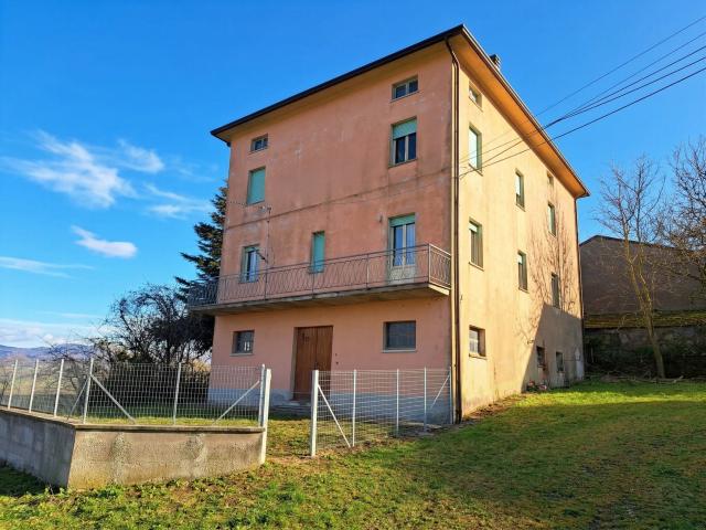 Casa indipendente da ristrutturare in località monterotto 81, Montecopiolo