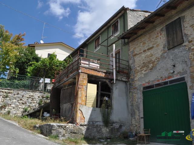Casa indipendente da ristrutturare in località antreoli 3, Neviano degli Arduini
