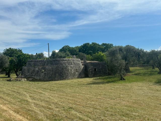 Casa indipendente da ristrutturare in strada provinciale 17, Ostuni