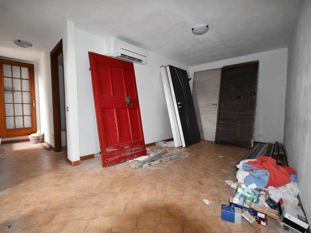 Casa indipendente da ristrutturare in via annunziata 1, Ortonovo
