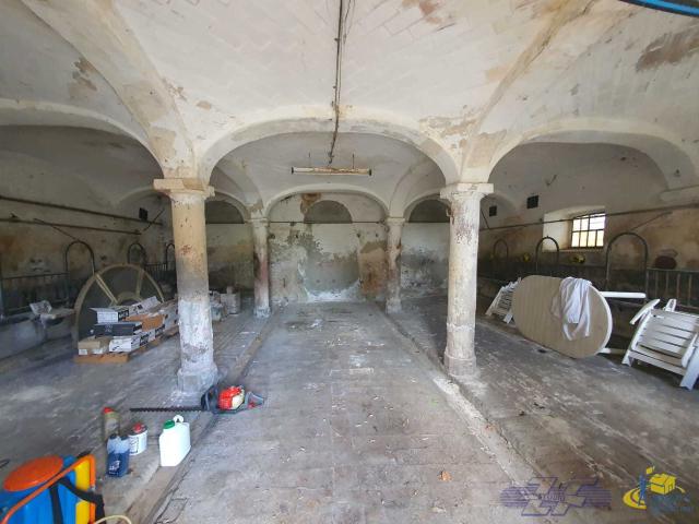 Casa indipendente da ristrutturare in via cavaillon 7, Langhirano