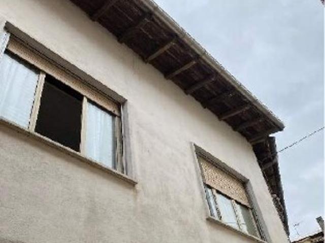 Casa indipendente da ristrutturare in via irmo ferrari 34, San Cristoforo