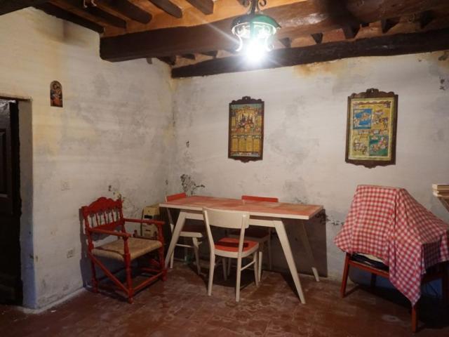 Casa indipendente da ristrutturare, Pescaglia villabuona