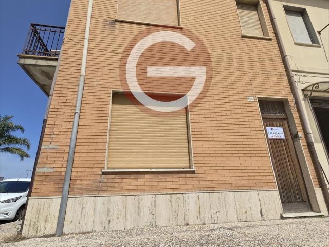 Casa indipendente da ristrutturare, Polistena centrale