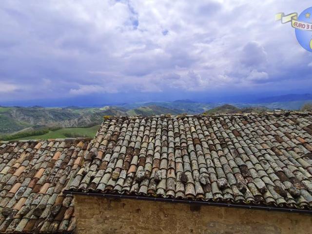 Casa indipendente in vendita, Rotella castel di croce
