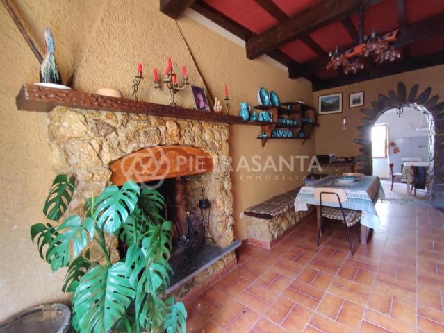 Casa indipendente da ristrutturare, Stazzema farnocchia