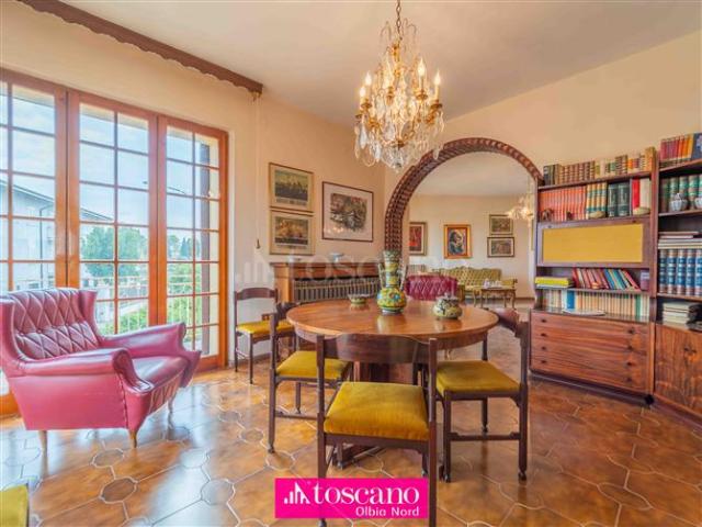 Casa Indipendente di 400 mq a Oschiri