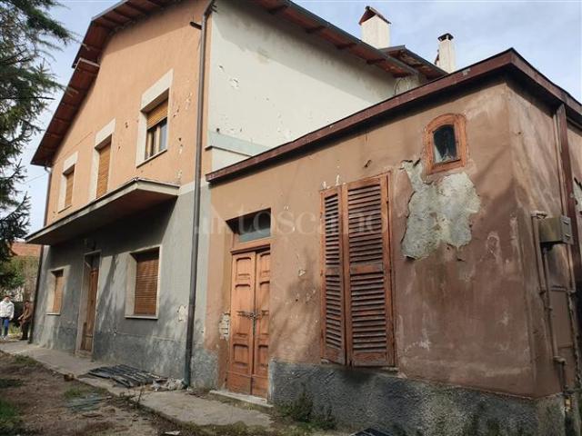 Casa Indipendente di 460 mq a Borgo Via Nuova Avezzano