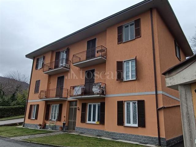 Casa Indipendente di 502 mq a Cadegliano Viconago