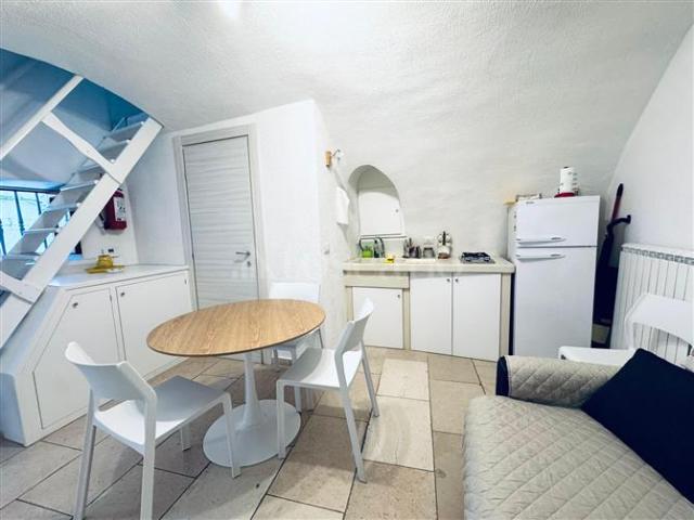 Casa Indipendente di 85 mq a Via Ludovico, Corso Umberto I, Vittorio Emanuele Ostuni