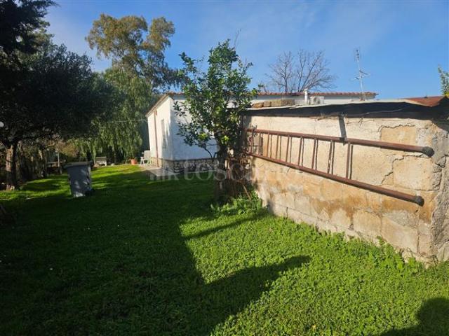 Casa Indipendente di 120 mq a Nascosa, Q4, Q5 Latina