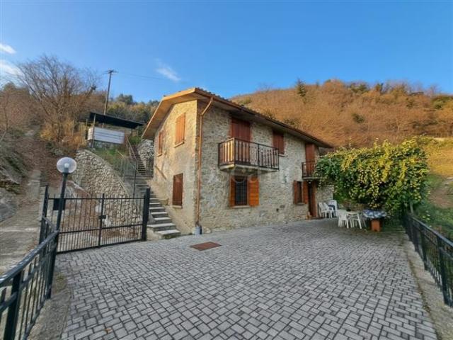 Casa Indipendente di 130 mq a Predore