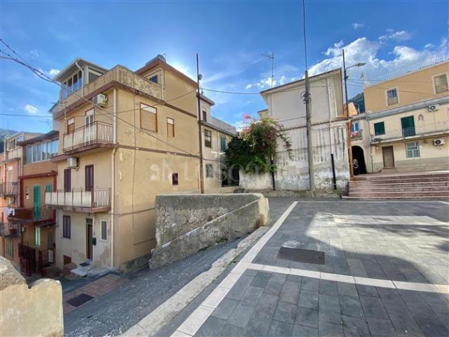 Casa Indipendente di 132 mq a Minissale, Contesse, San Filippo Messina