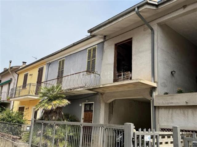 Casa Indipendente di 160 mq a Valserra, Marmore, Papigno Terni