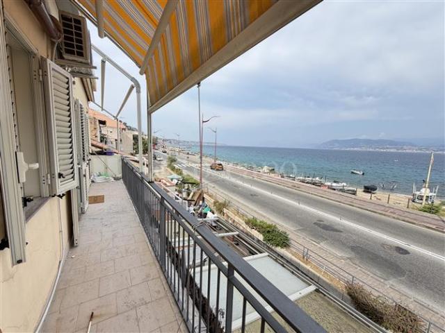 Casa Indipendente di 191 mq a Litoranea, Panoramica, Villaggio Pace Messina