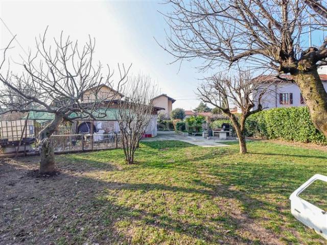 Casa Indipendente di 200 mq a Albate, Trecallo Como