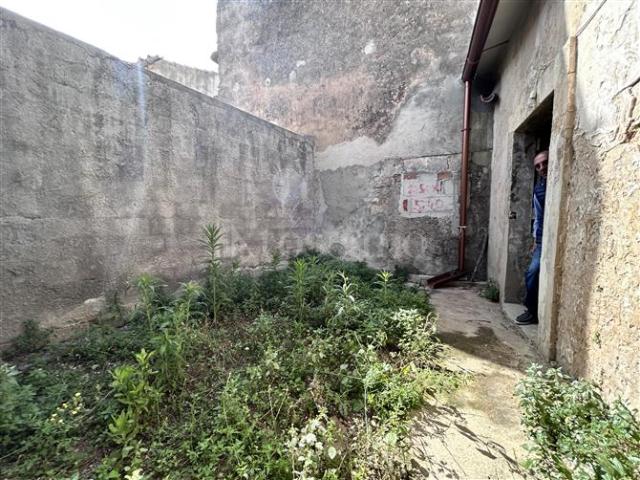 Casa Indipendente di 200 mq a Centro Avola