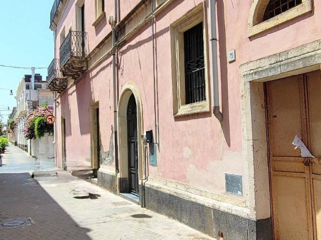 Casa indipendente di 206 mq a Riposto