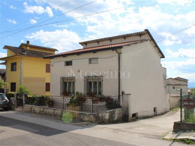 Casa Indipendente di 212 mq a Centro Cervaro