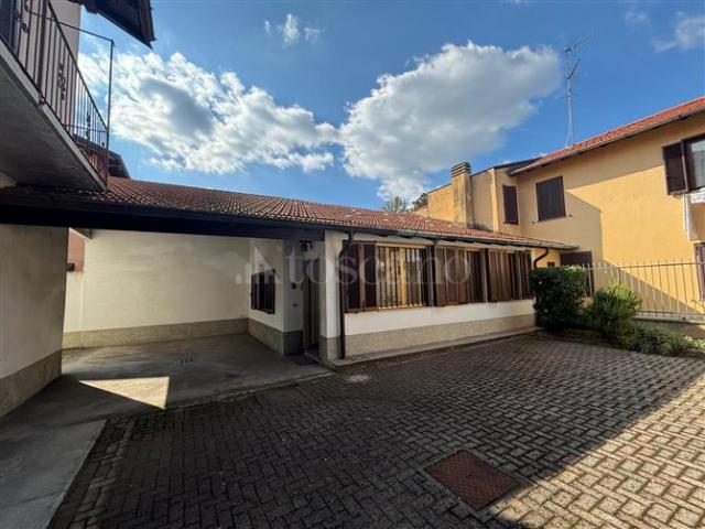 Casa Indipendente di 284 mq a Sacconago, Borsano Busto Arsizio