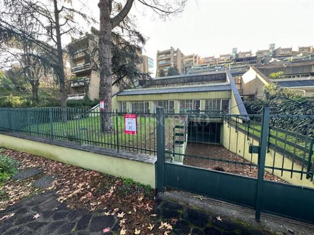 Casa Indipendente di 285 mq a Cecchignola, Fonte Meravigliosa Roma