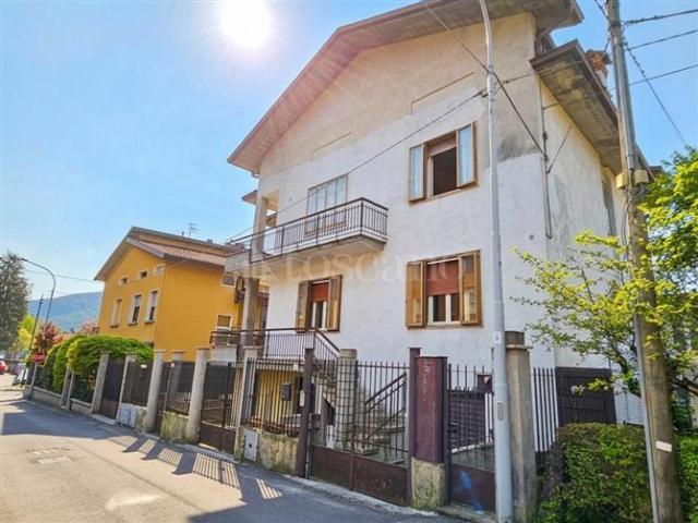 Casa Indipendente di 300 mq a Centro Nave