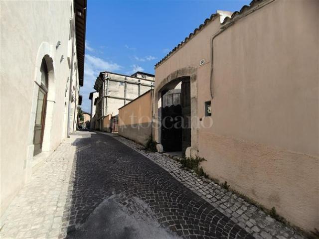 Casa Indipendente di 300 mq a Centro Storico L'Aquila