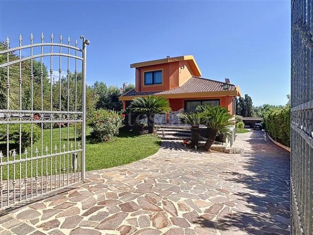 Casa Indipendente di 330 mq a Li Punti, San Giovanni, Ottava Sassari
