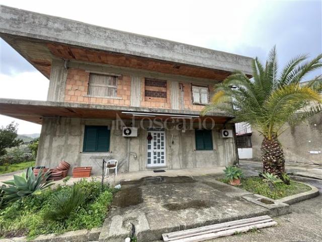 Casa Indipendente di 382 mq a Faro, Ganzirri, Sant'Agata Messina