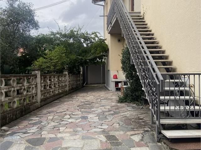 Casa indipendente in vendita, Ortonovo isola