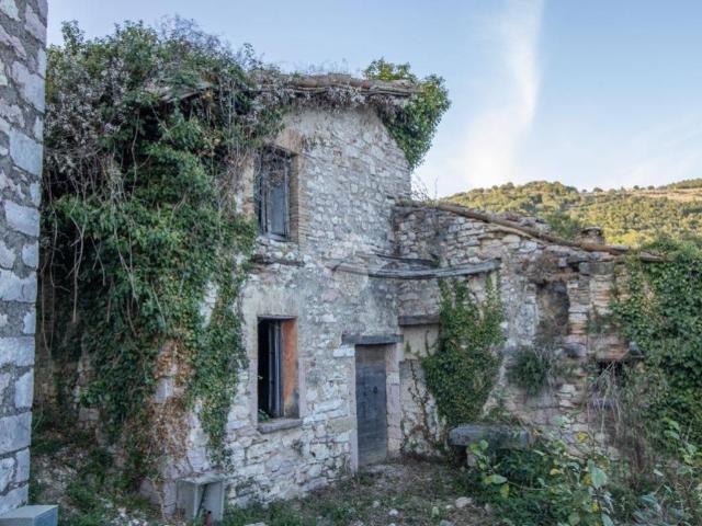 Casa indipendente in vendita a Cottanello RI