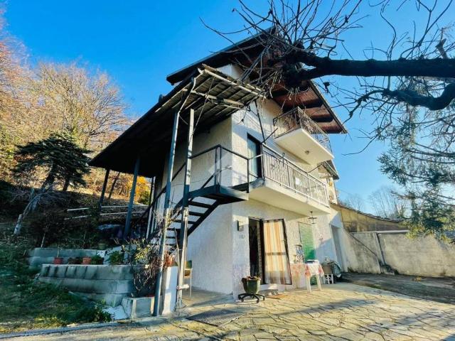 Casa indipendente in vendita a Coassolo Torinese TO