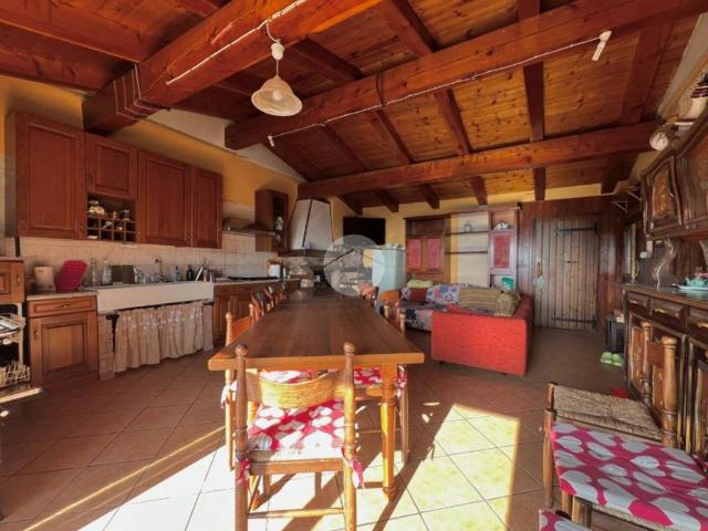 Casa indipendente in vendita a Coassolo Torinese TO