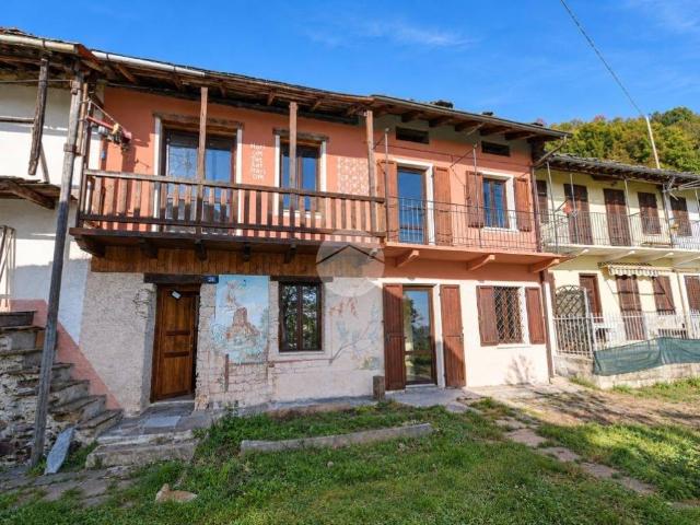 Casa indipendente in vendita a Coazze TO