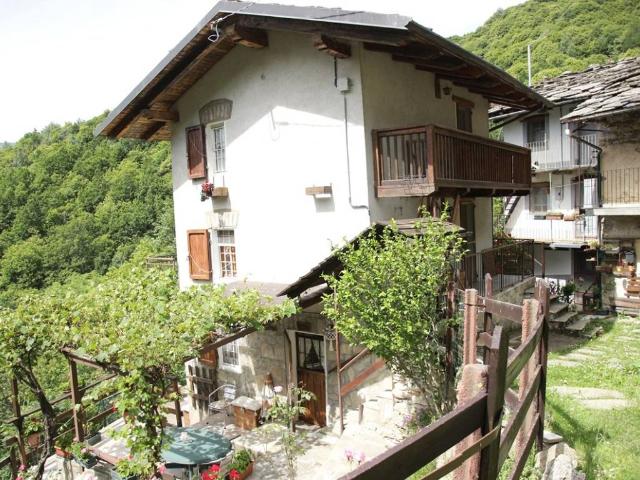 Casa indipendente in vendita a Coazze TO