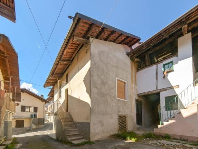 Casa indipendente in vendita a Coazze TO