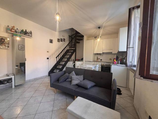 Casa indipendente in vendita a Cogliate MB