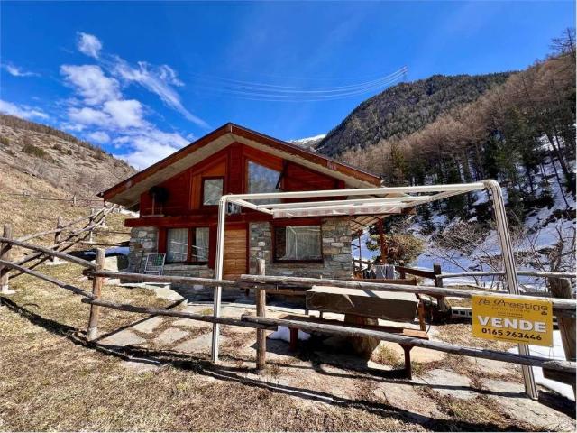Casa indipendente in vendita a Cogne AO