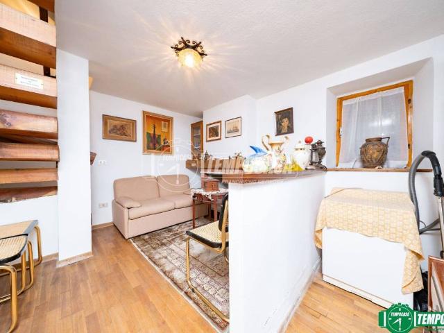 Casa indipendente in vendita a Colazza NO