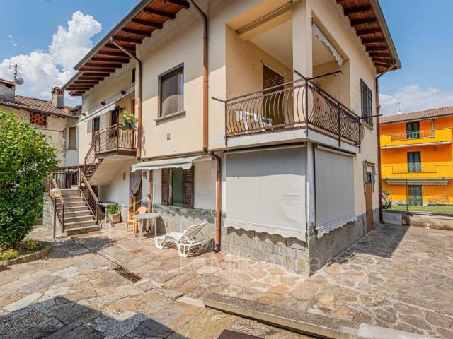 Casa indipendente in vendita a Colico LC