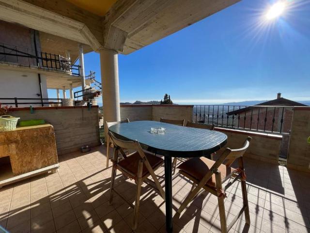 Casa indipendente in vendita a Colonnella TE
