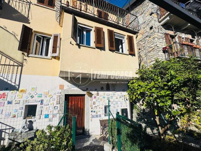 Casa indipendente in vendita a Colonno CO