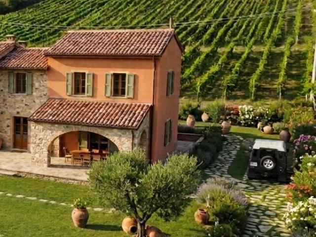Casa indipendente in vendita a Colognola Ai Colli VR