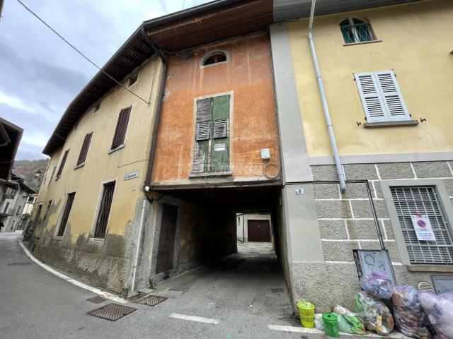 Casa indipendente in vendita a Colle Brianza