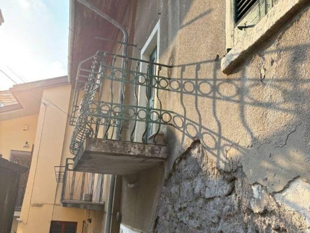 Casa indipendente in vendita a Colle Brianza LC