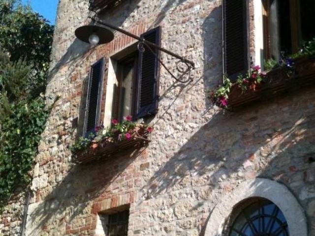 Casa indipendente in vendita a Colle di Val d'Elsa SI