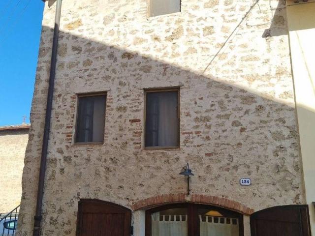 Casa indipendente in vendita a Colle di Val d'Elsa SI