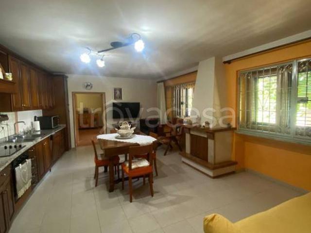 Casa indipendente in vendita a Colle Sannita corso Umberto Traversa 1