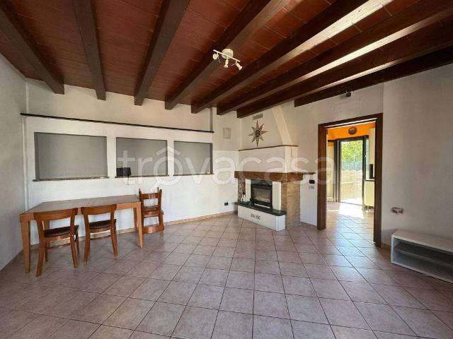 Casa indipendente in vendita a Collecchio via Montecoppe Sopra, 13